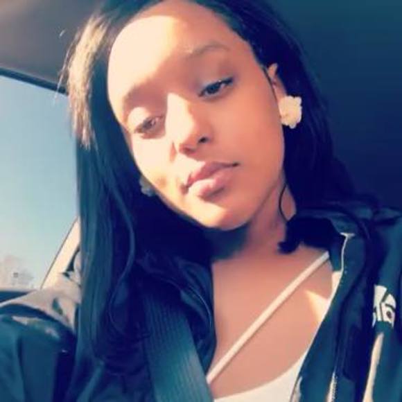 Meet your Posher, Tykira - Picture 1 of 1